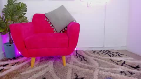 Mia Khalifa online show from February 2, 3:38 am