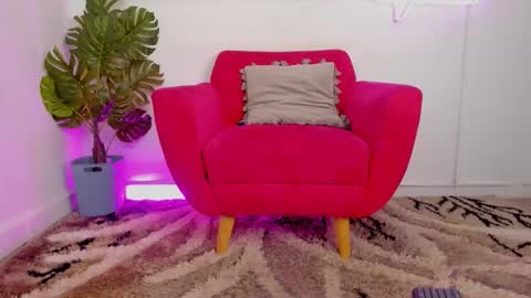 Mia Khalifa online show from February 6, 3:44 am