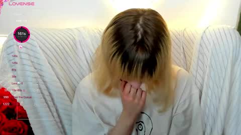 miakimiko online show from June 6, 1:32 am