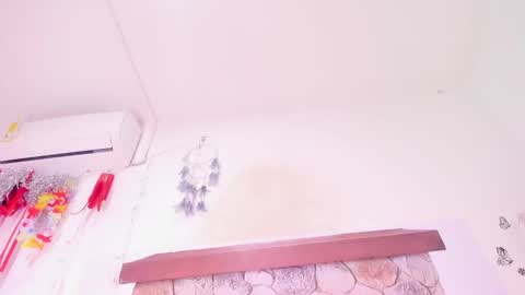 miakirshner_ online show from January 28, 12:36 am