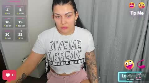 Snapshot of miakittyy chatting on February 25, 11:25 pm Mia Kittyy online show from February 25, 11:25 pm