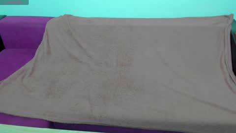 Snapshot of miakittyy chatting on April 19, 10:23 pm Mia Kittyy online show from April 19, 10:23 pm