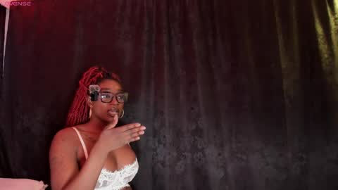 Mia online show from May 22, 1:13 am