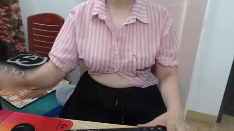 Mia online show from October 2, 3:13 am