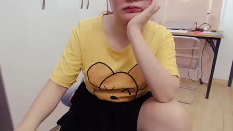 Mia online show from October 3, 3:25 am