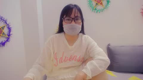 Mia online show from October 5, 2:32 am