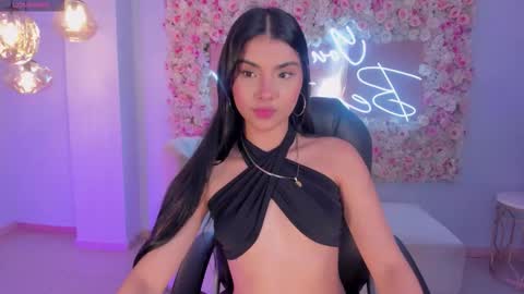 Call me Mia  online show from November 30, 11:36 am