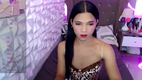 Snapshot of miamalkovax chatting on June 1, 1:57 pm miamalkovax online show from June 1, 1:57 pm