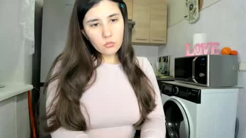 Snapshot of miamarrone chatting on January 12, 12:38 am MiaMarrone online show from January 12, 12:38 am