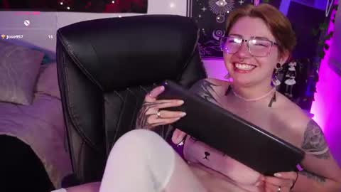 Lili online show from July 26, 4:42 am