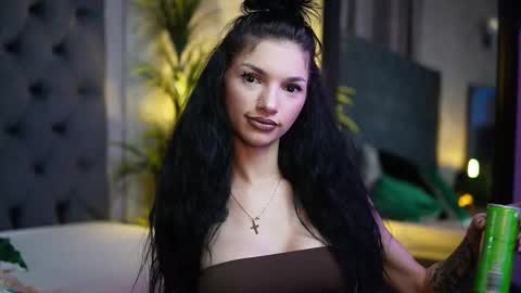 Snapshot of miamicoffee chatting on October 5, 7:34 pm Miami online show from October 5, 7:34 pm