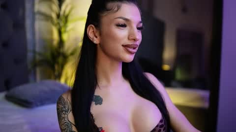 Snapshot of miamicoffee chatting on December 5, 5:31 pm Miami online show from December 5, 5:31 pm