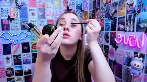 miamilas online show from March 27, 4:18 pm