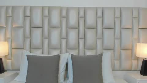 Snapshot of miamillers1 chatting on October 24, 11:28 am miamillers1 online show from October 24, 11:28 am