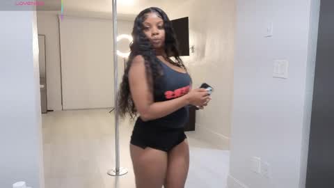 MiamiWorld online show from April 4, 2:54 am