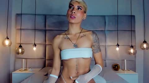 Snapshot of miamorgann chatting on December 23, 6:05 pm Mia Morgann online show from December 23, 6:05 pm