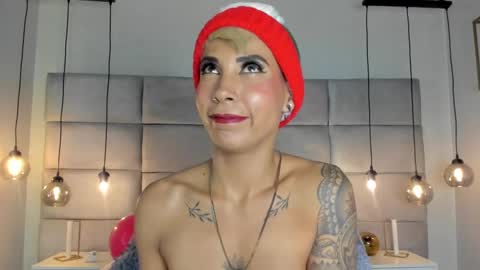 Snapshot of miamorgann chatting on December 24, 2:54 pm Mia Morgann online show from December 24, 2:54 pm