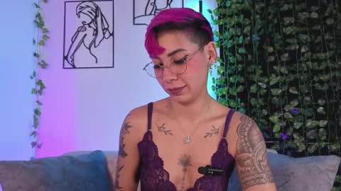 Snapshot of miamorgann chatting on February 12, 2:23 pm Mia Morgann online show from February 12, 2:23 pm