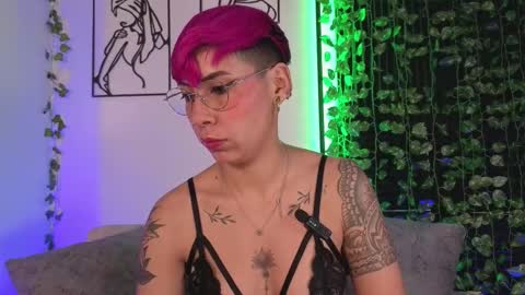 Snapshot of miamorgann chatting on February 22, 3:10 pm Mia Morgann online show from February 22, 3:10 pm