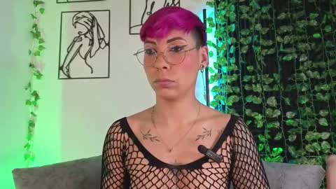 Snapshot of miamorgann chatting on February 25, 2:16 pm Mia Morgann online show from February 25, 2:16 pm