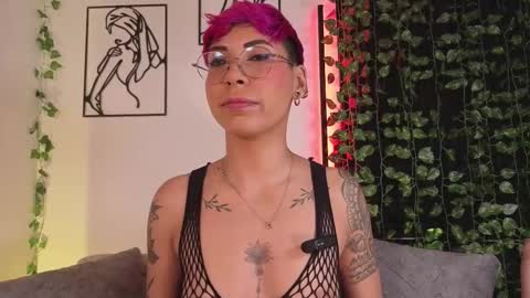 Snapshot of miamorgann chatting on February 27, 1:55 pm Mia Morgann online show from February 27, 1:55 pm