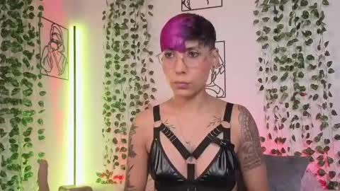 Snapshot of miamorgann chatting on May 28, 2:25 pm Mia Morgann online show from May 28, 2:25 pm