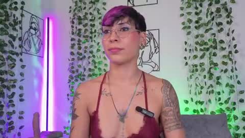 Snapshot of miamorgann chatting on June 6, 5:28 pm Mia Morgann online show from June 6, 5:28 pm
