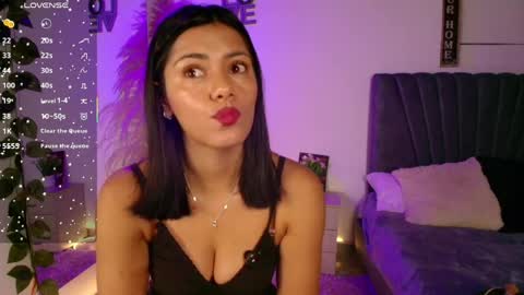 Snapshot of miaoconell chatting on April 8, 11:54 am miaoconell online show from April 8, 11:54 am