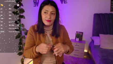Snapshot of miaoconell chatting on April 9, 11:48 am miaoconell online show from April 9, 11:48 am