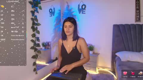 Snapshot of miaoconell chatting on May 1, 1:37 pm miaoconell online show from May 1, 1:37 pm