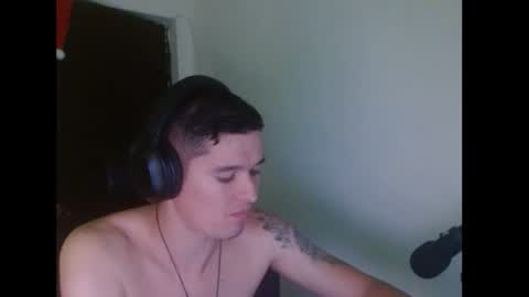 Snapshot of miaou_miaou chatting on February 17, 1:24 am miaou_miaou online show from February 17, 1:24 am