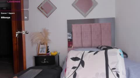 Snapshot of miapearls_ chatting on February 20, 6:26 am miapearls_ online show from February 20, 6:26 am