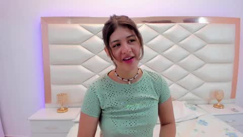 Sweetie Mia online show from January 16, 12:20 pm