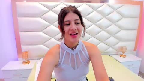 Sweetie Mia online show from February 22, 1:13 pm
