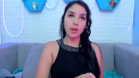 Mia Quevedo online show from January 18, 11:32 am