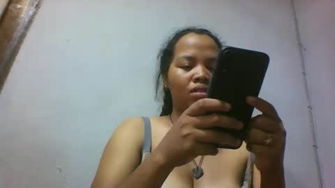miarii online show from May 10, 3:39 pm