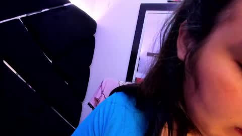 MiaRouse online show from May 31, 12:30 am