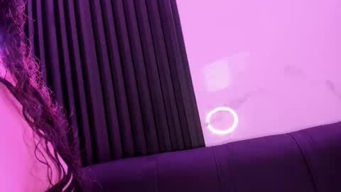 miascott5 online show from November 29, 5:32 am