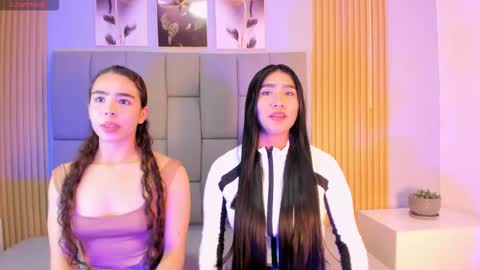 miascott5 online show from December 18, 9:54 pm