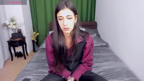 Miayna Silk online show from March 3, 9:22 am