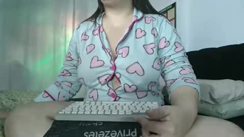 MiaSP online show from May 15, 11:34 pm
