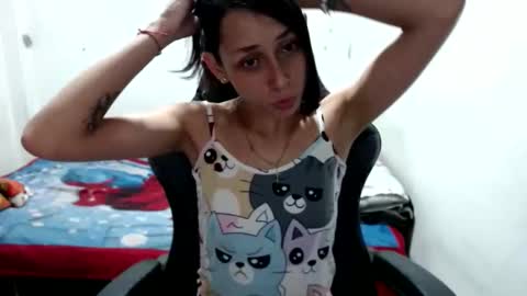 mia online show from May 15, 12:28 am