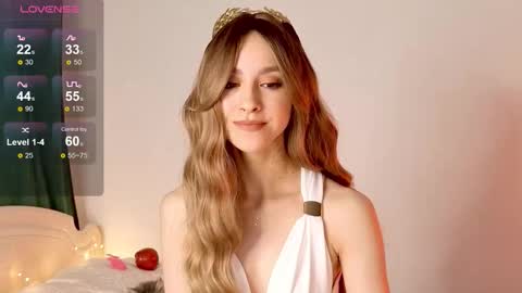 Mia online show from October 31, 5:41 am