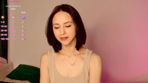 Snapshot of miasweetashoney chatting on November 13, 6:01 am Mia online show from November 13, 6:01 am