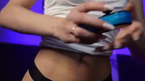 Kimmy online show from June 18, 7:29 pm
