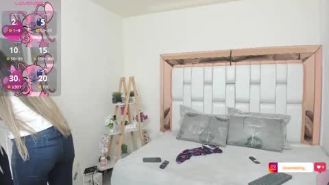 Mia Villalobos online show from September 21, 3:13 pm