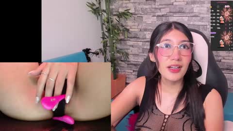 mia online show from January 4, 5:05 am