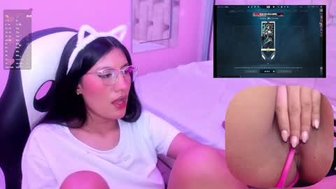 mia online show from January 25, 9:15 am