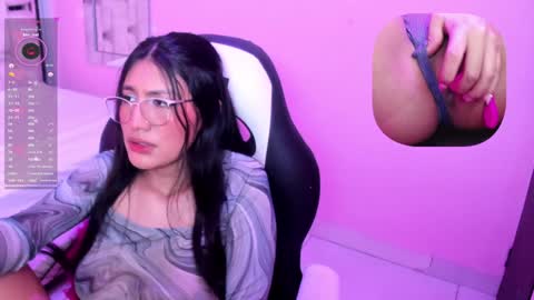 mia online show from January 30, 5:19 am