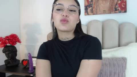 Gabriela online show from September 18, 11:45 am